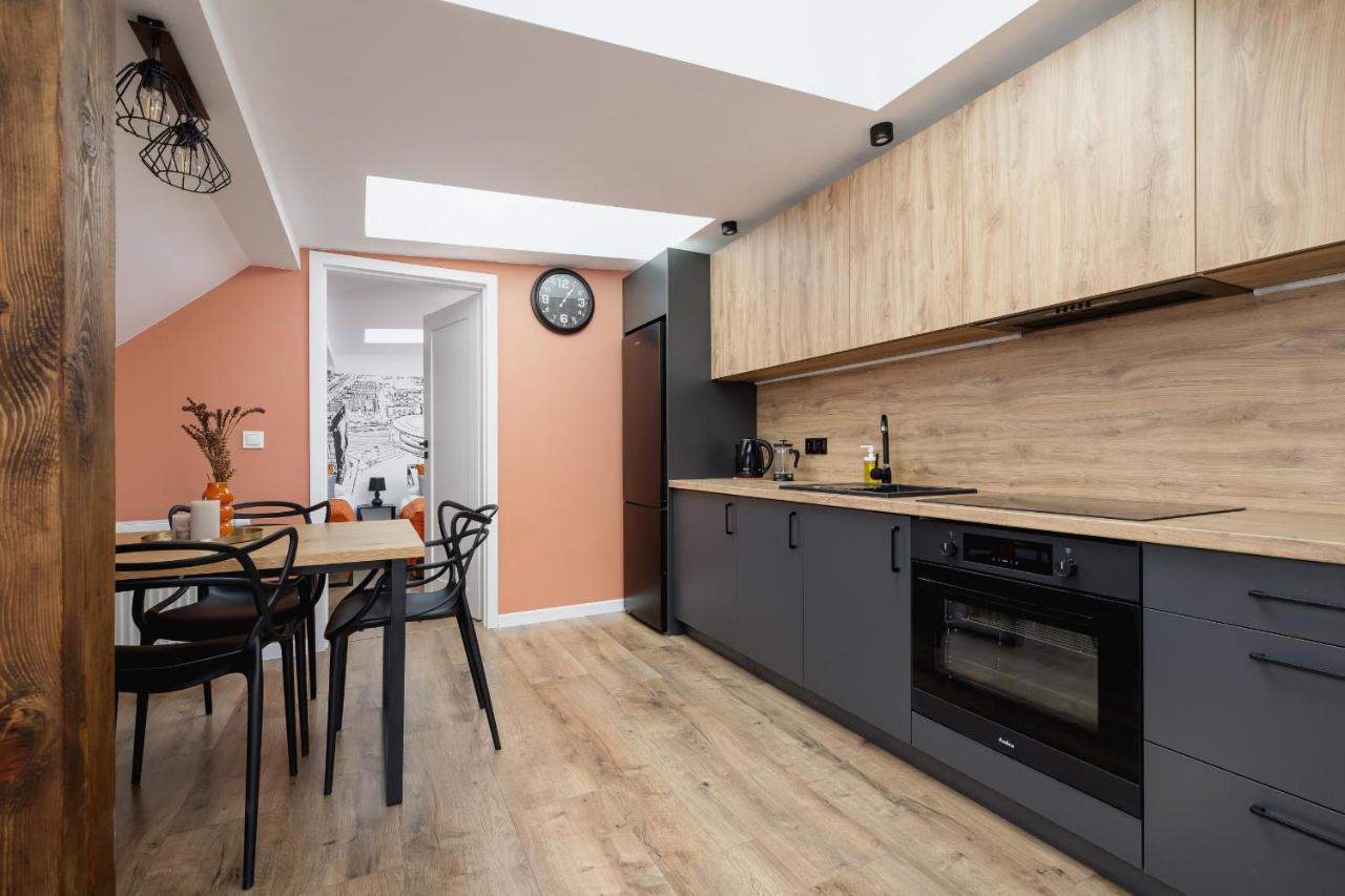 Cosy Apartments Kosciuszki Near The Main Train Station By Noclegi Renters Κατοβίτσε Εξωτερικό φωτογραφία